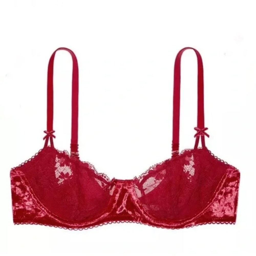 Victoria's Secret Dream Angels Red Velvet Push Up Without Padding Bra Sz. 32D